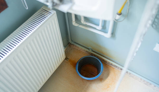 Best Emergency water damage restoration  in Newark, CA